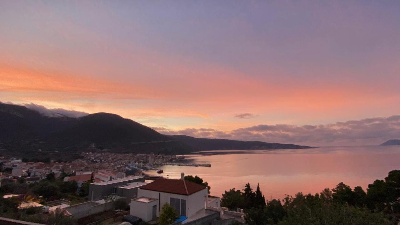 Apartma The Ana Komiza
