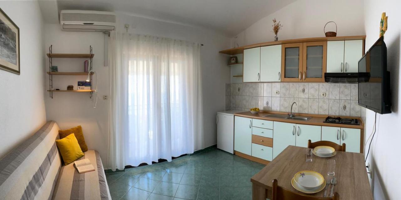The Ana Apartment